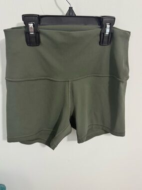 lululemon athletica Olive Green High-Rise Bike Shorts brand new without tag